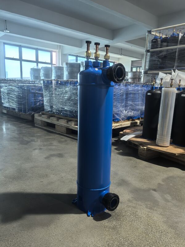 Rango de temperatura de trabajo de 0 a 45 grados centígrados Intercambiador de calor de piscina MHTA-7 Instalación horizontal o vertical con tubo en estructura de cáscara de PVC