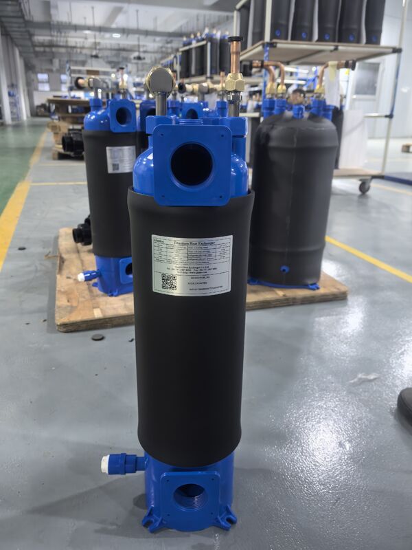 Unidad MHTA-15 de Intercambiador de Calor de Agua Salada de Instalación Vertical con Enfriamiento Efectivo en Entornos Marinos e Industriales