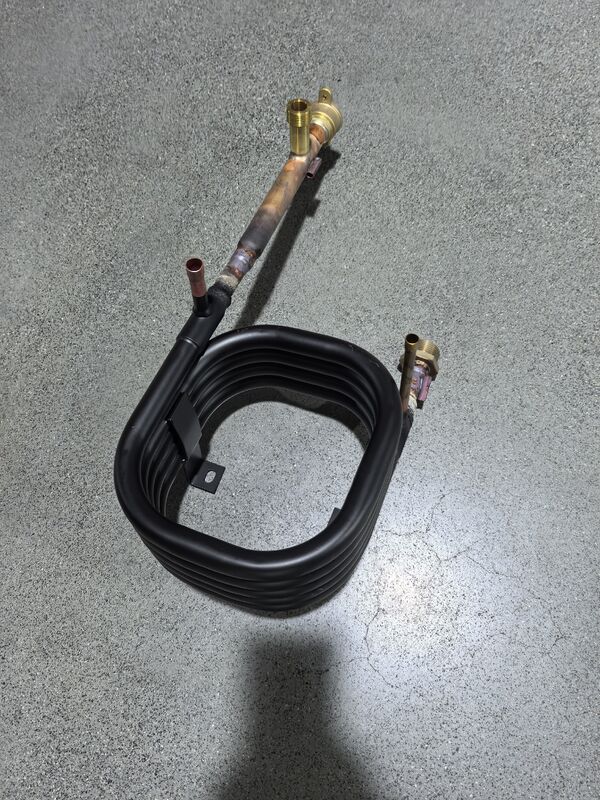 Intercambiador de calor coaxial HVAC de flancos con construcción de torsión en espiral y ancho de 140 mm para una transferencia de calor superior